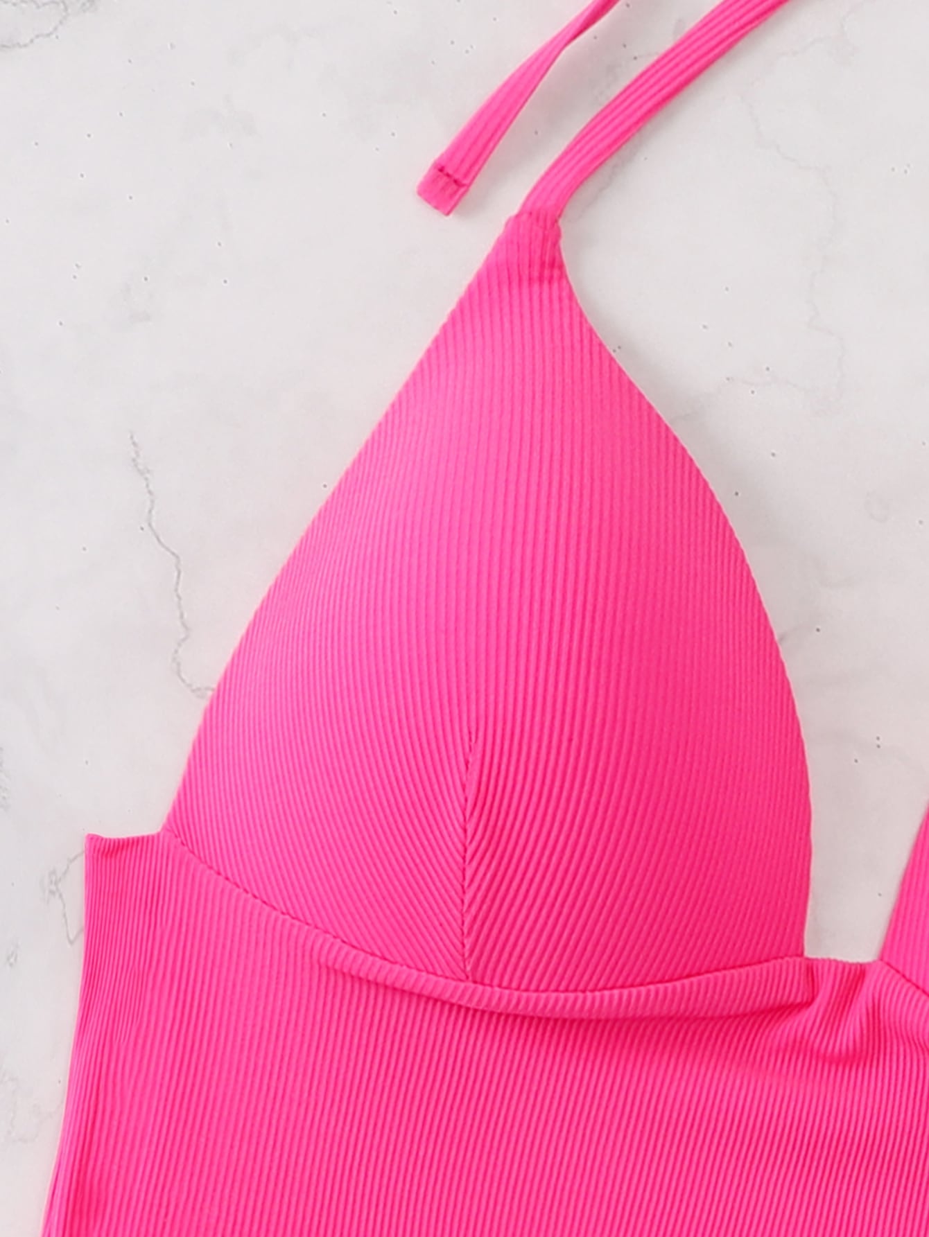 ملابس سباحة