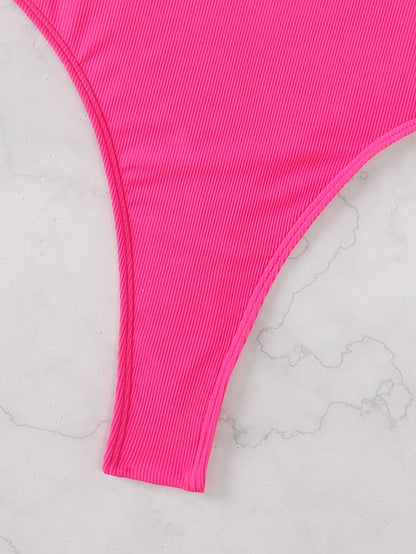 ملابس سباحة