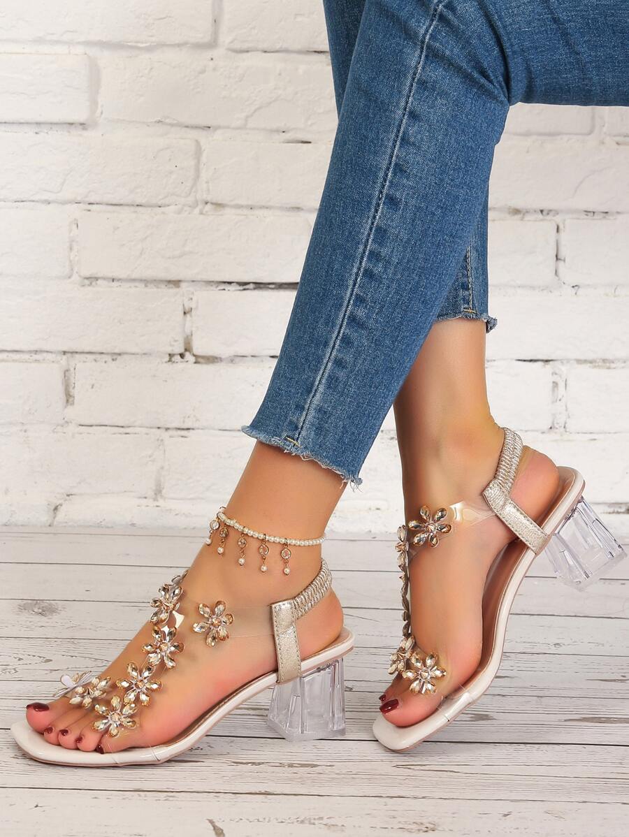 صندل بكعب نسائي