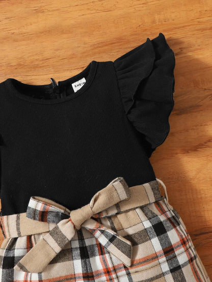 رومبير حفاضات للطفلة الرضيعة بكشكشة الأكمام وحزام