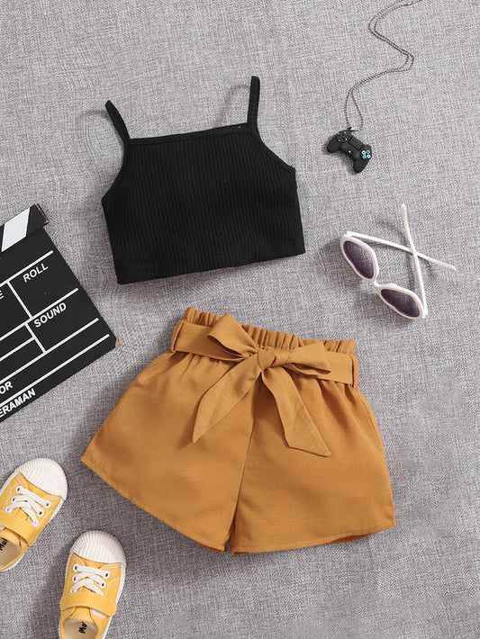 أطقم للأطفال البنات