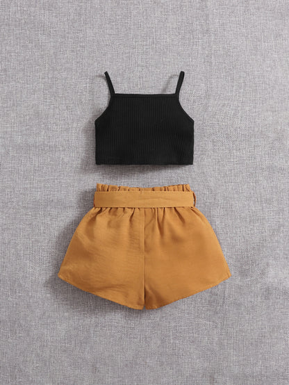 أطقم للأطفال البنات