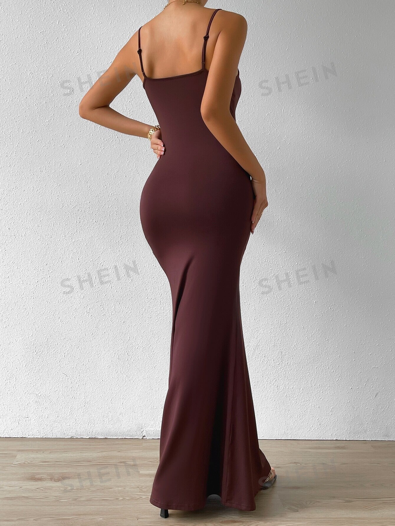 فستان كامي موحدة اللون حافة حورية البحر