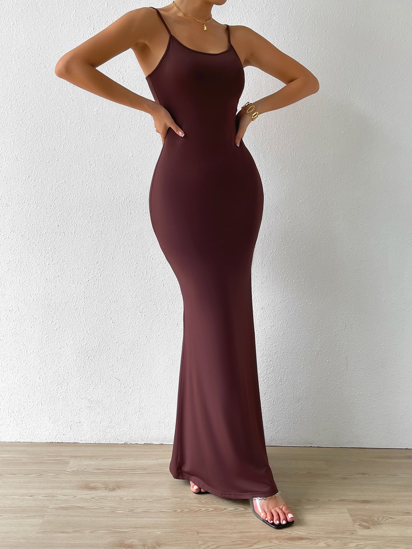 فستان كامي موحدة اللون حافة حورية البحر