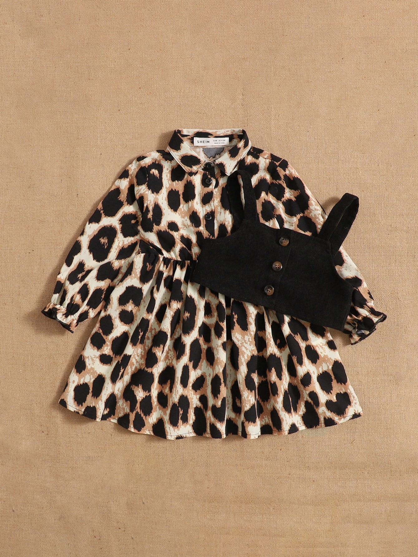 أطقم للأطفال البنات