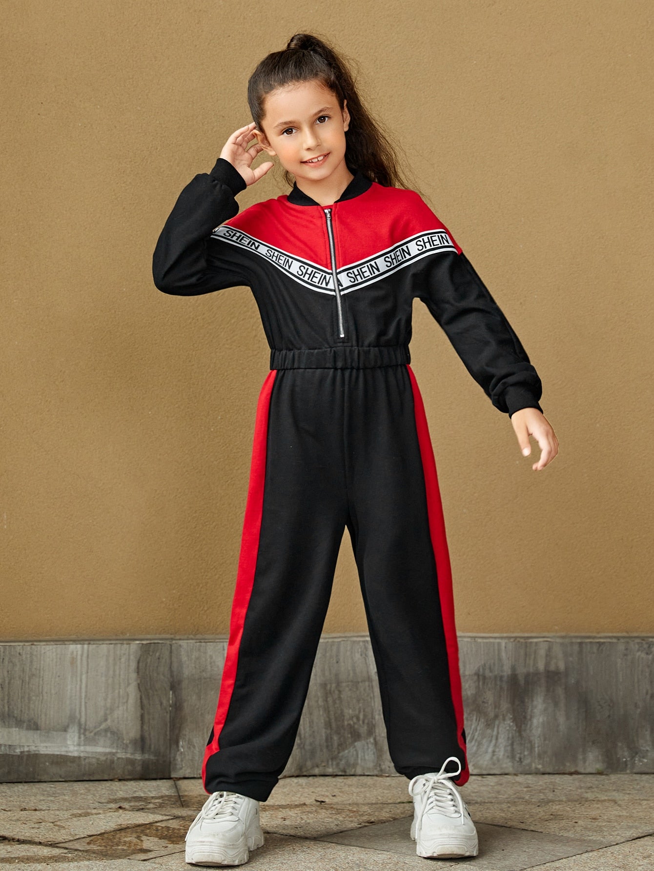 جمبسوت ألوان متباينة متباين شريط عبارة طوق بيسبول سستة قطعة واحدة بنات