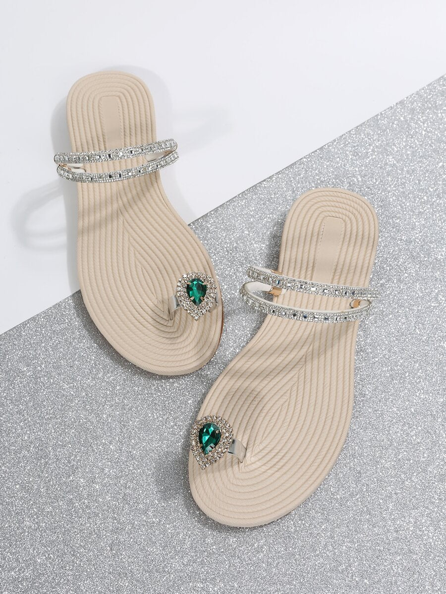 صنادل نسائية