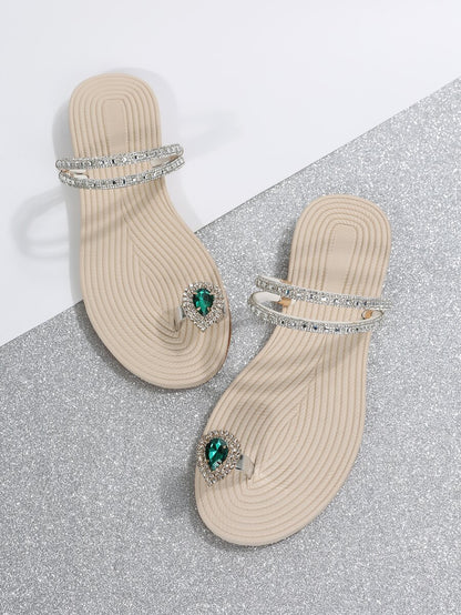 صنادل نسائية