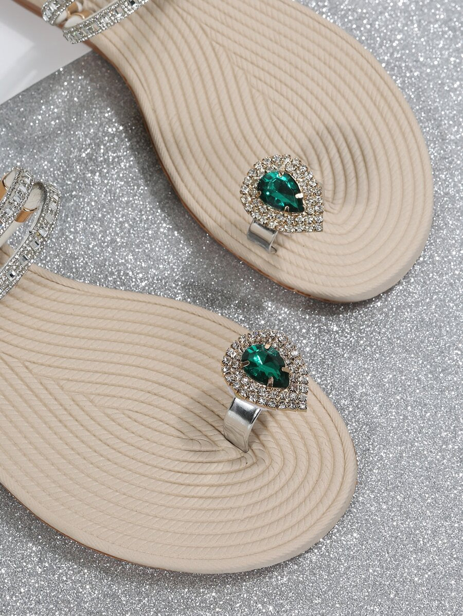 صنادل نسائية