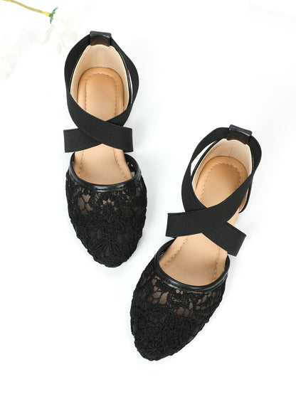 حذاء مسطح بحزام كاحل مطرز بأزهار باصابع قدم مدبب بنات