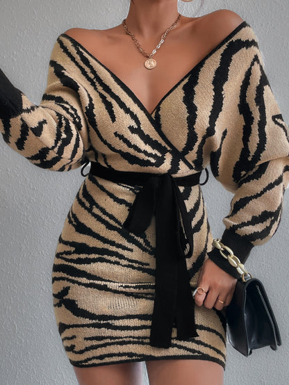 فستان صوفي نمط مخطط شكل الحمار الوحشي اكمام جناح الخفاش حزام