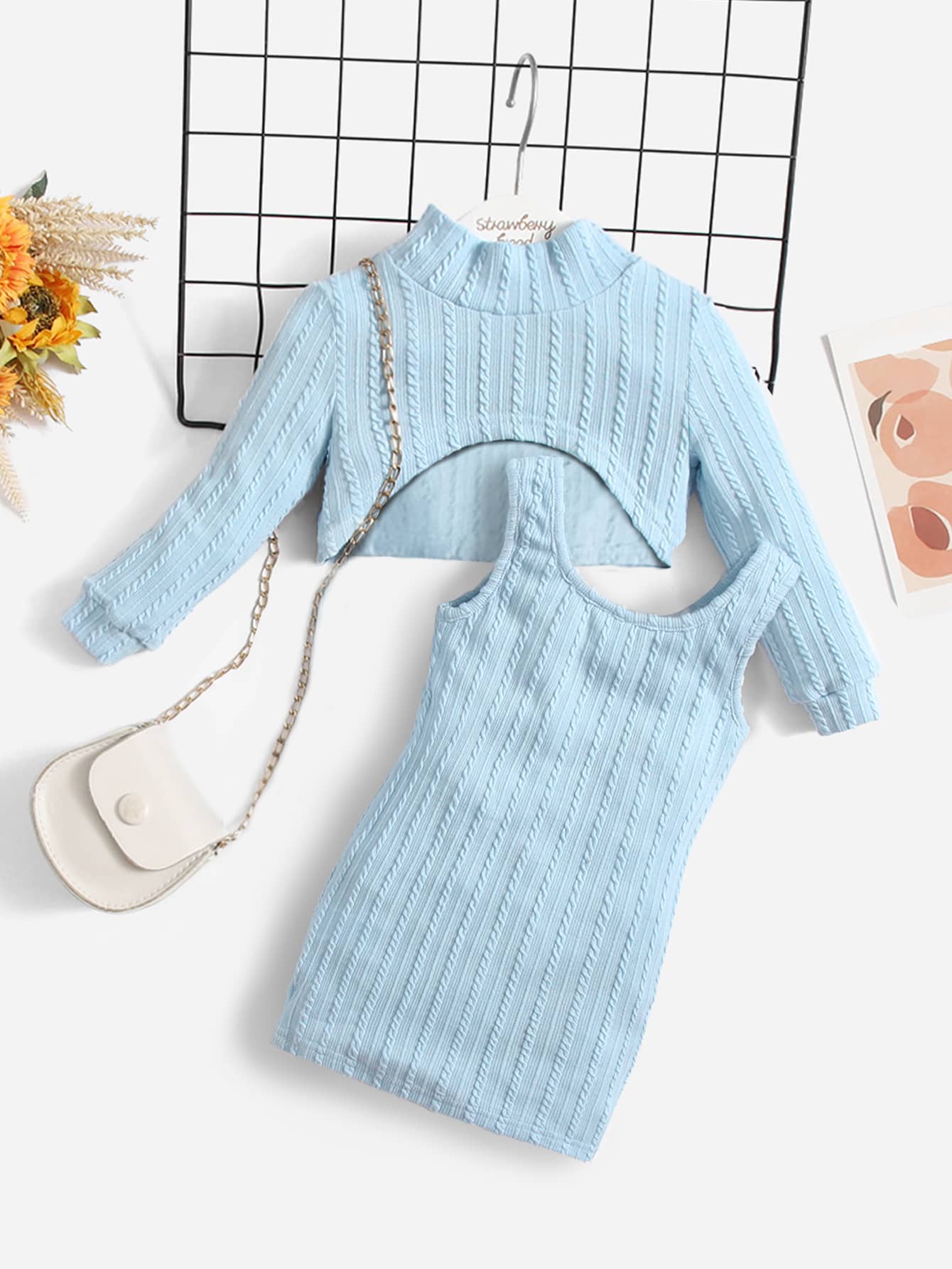 أطقم للأطفال البنات