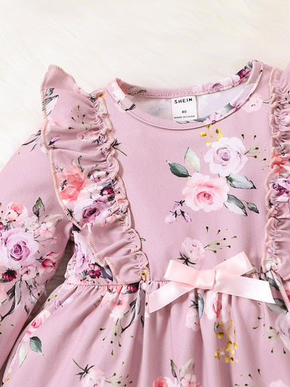 فستان طفلة صغيرة