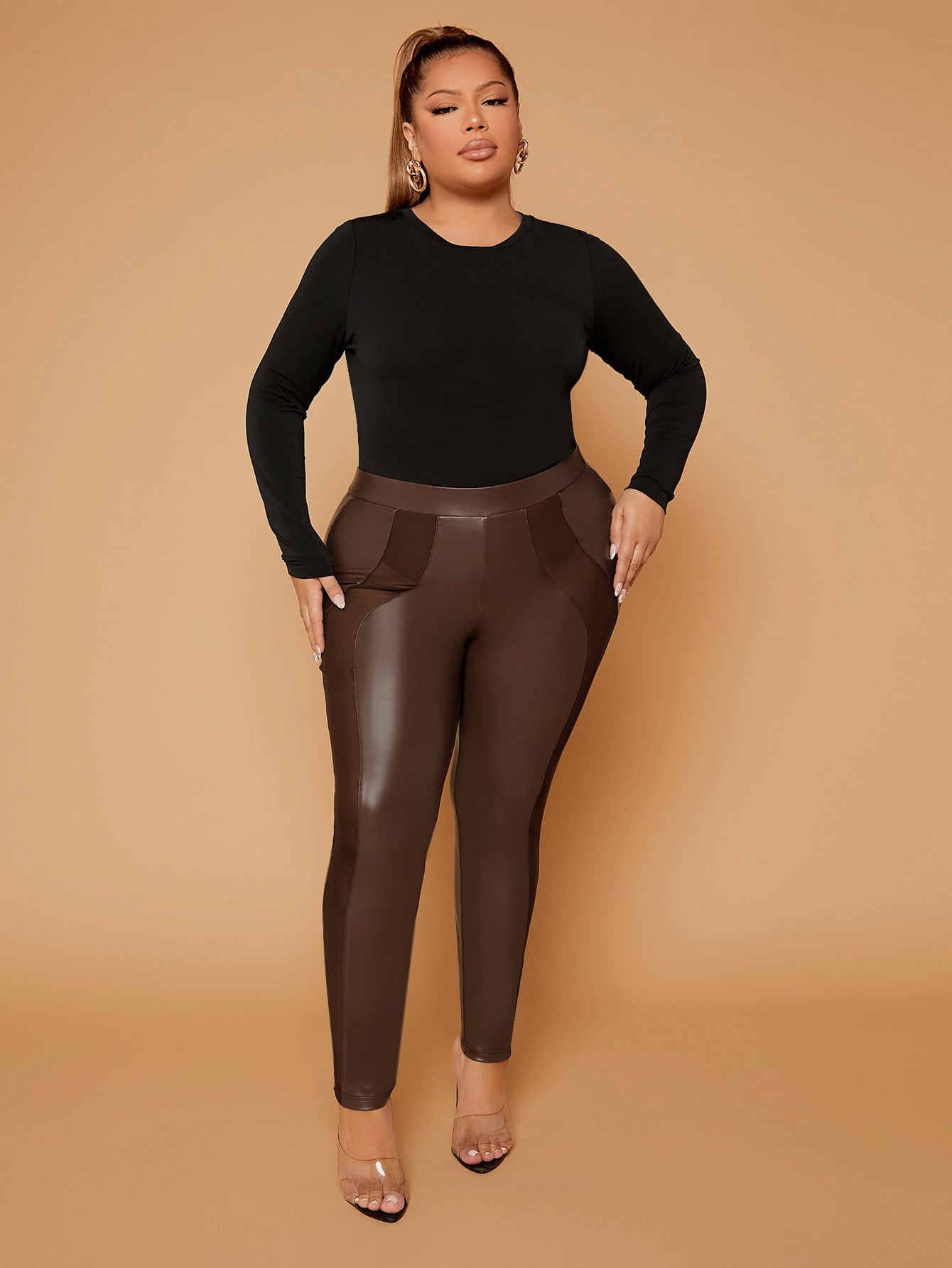 بنطلون نحيل خصر عالي ادخال شبكي جلد صناعي مقاس كبير