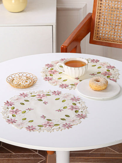 مفرش سفرة مطرز بأزهار قطعة واحدة