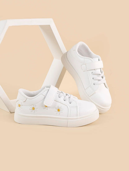 حذاء رياضي بناتي بتطريزات زهور, لون أبيض