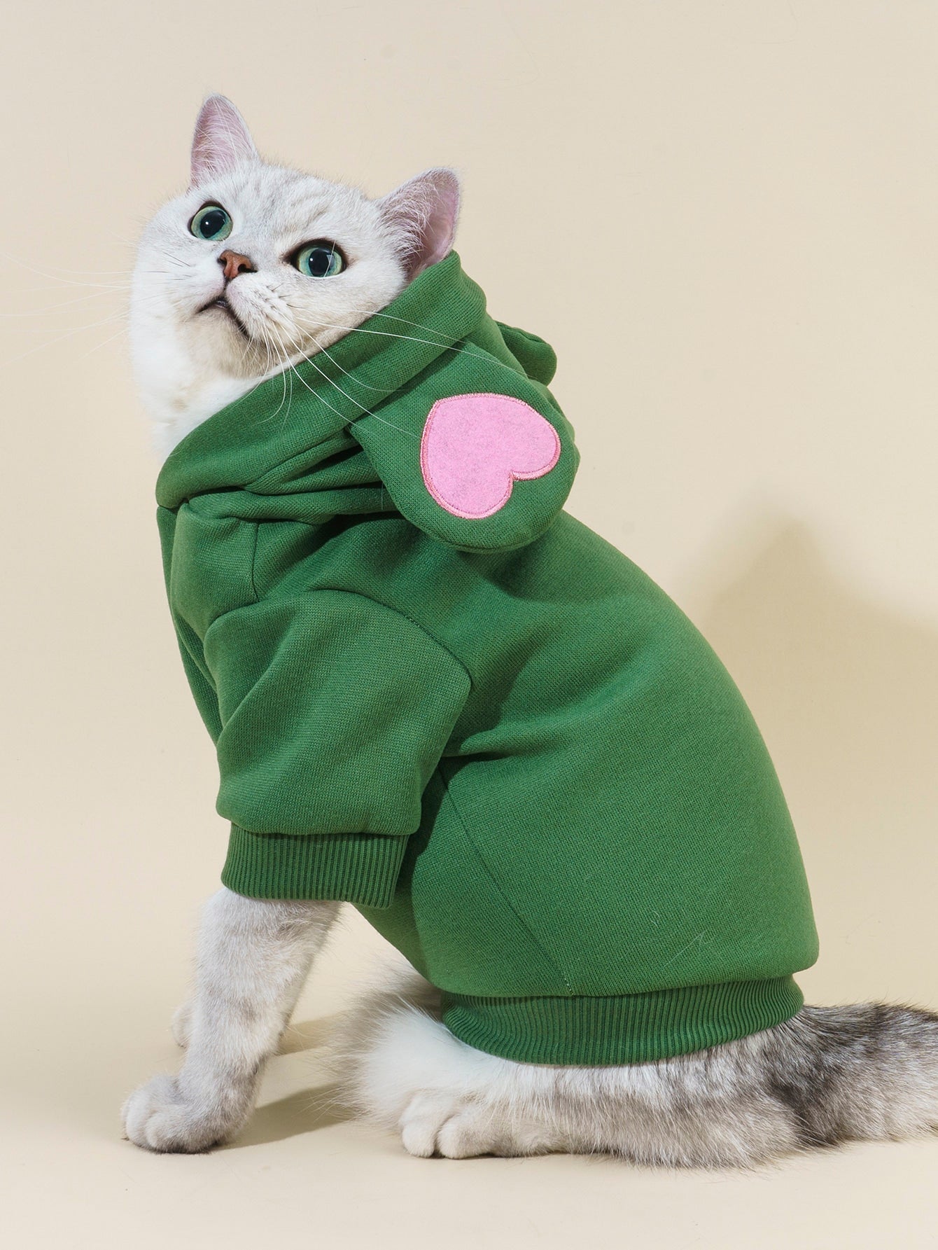 جاكيت الحيوانات الأليفة بطبعة القلب قطعة واحدة لعيد الحب