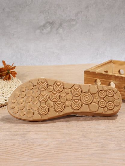 صنادل مسطحة نسائية