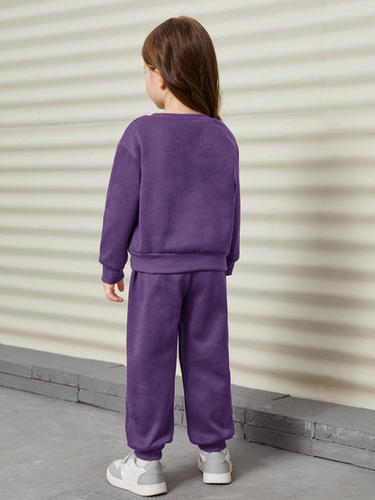 سترة تسخير وبنطلون رياضي متدلي الكتابة الخاصة بالفتاة الصغيرة