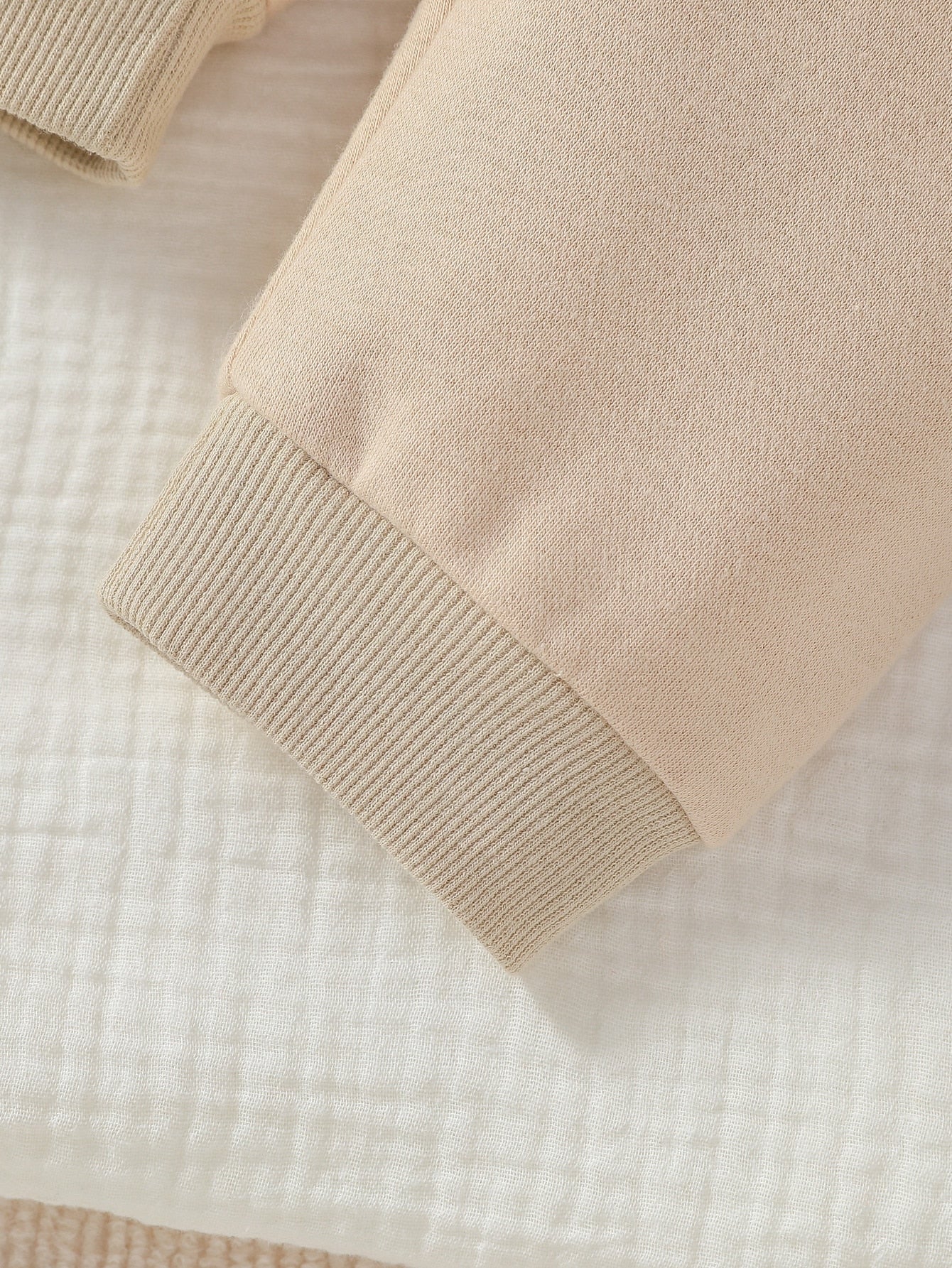 هودي نمط رسوم كارتون جيب الكنغر وبنطلون رياضي مولود جديد