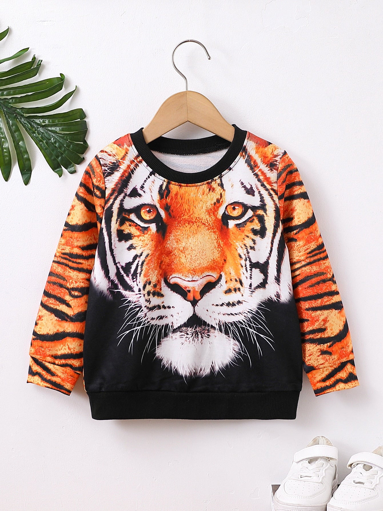 سويت شيرتات للأولاد الصغار