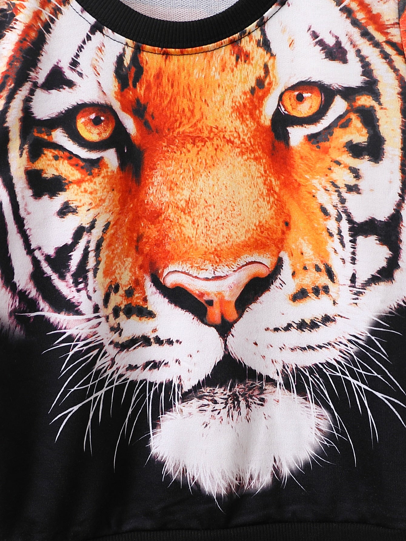 سويت شيرتات للأولاد الصغار