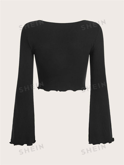 تي شيرت قصير موسيقى الروك المنحطة مقلم دانتيل اكمام على شكل بوق