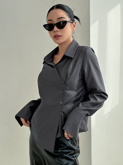 قميص أمامي بأزرار