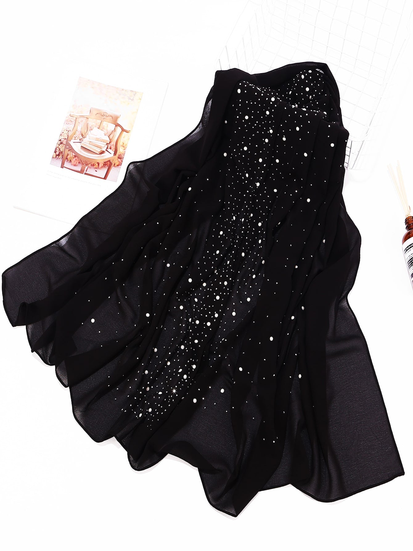 أوشحة نسائية