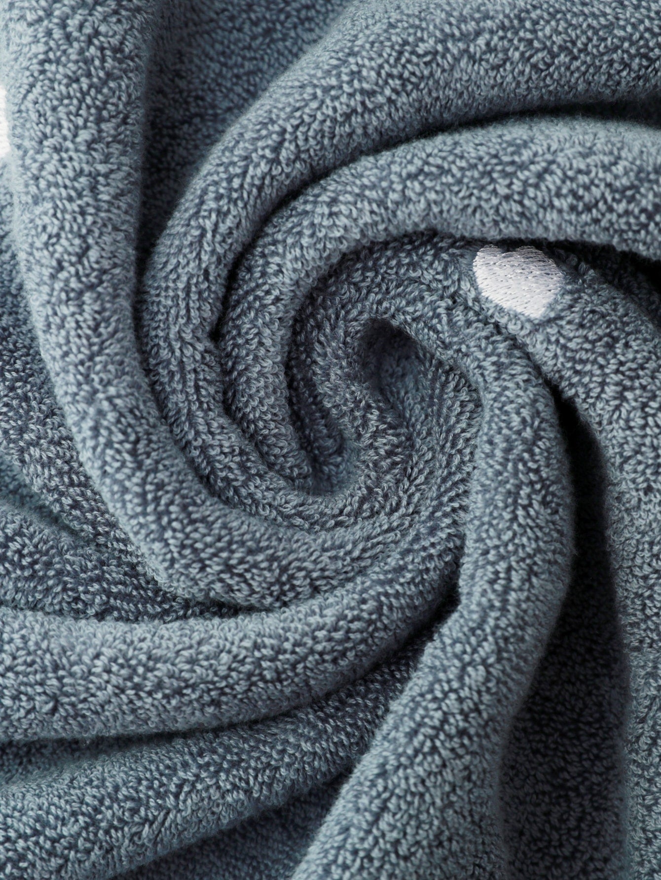 منشفة مطرزة على شكل قلب و منشفة ماصة قماشية منسوجة حديثة للمنزل و طوال الموسم قطعة واحدة