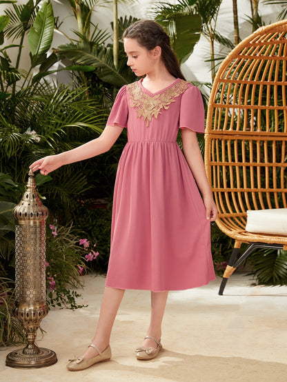 فساتين فتاة صغيرة