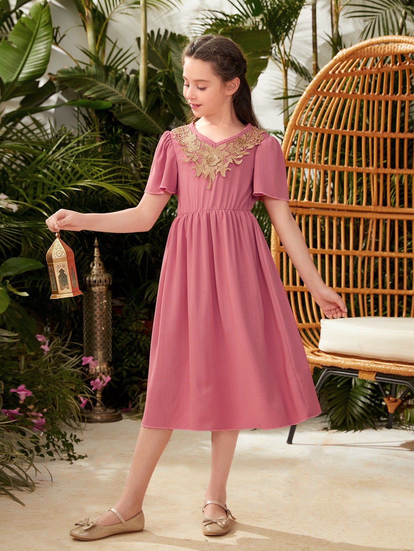 فساتين فتاة صغيرة