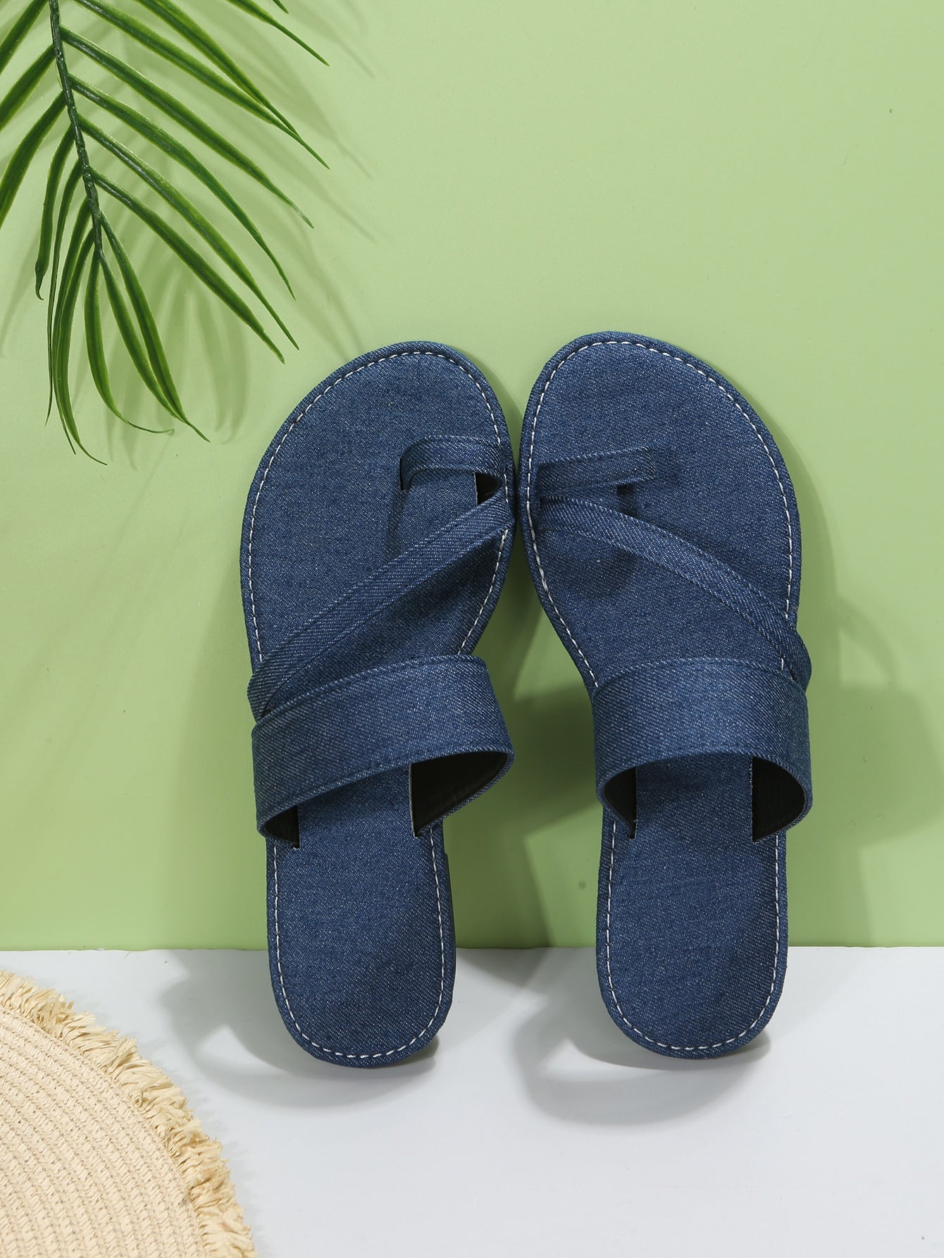 امرأة خاتم اصبع القدم صنادل مسطح خارجي دنيم صنادل بأشرطة رفيعة