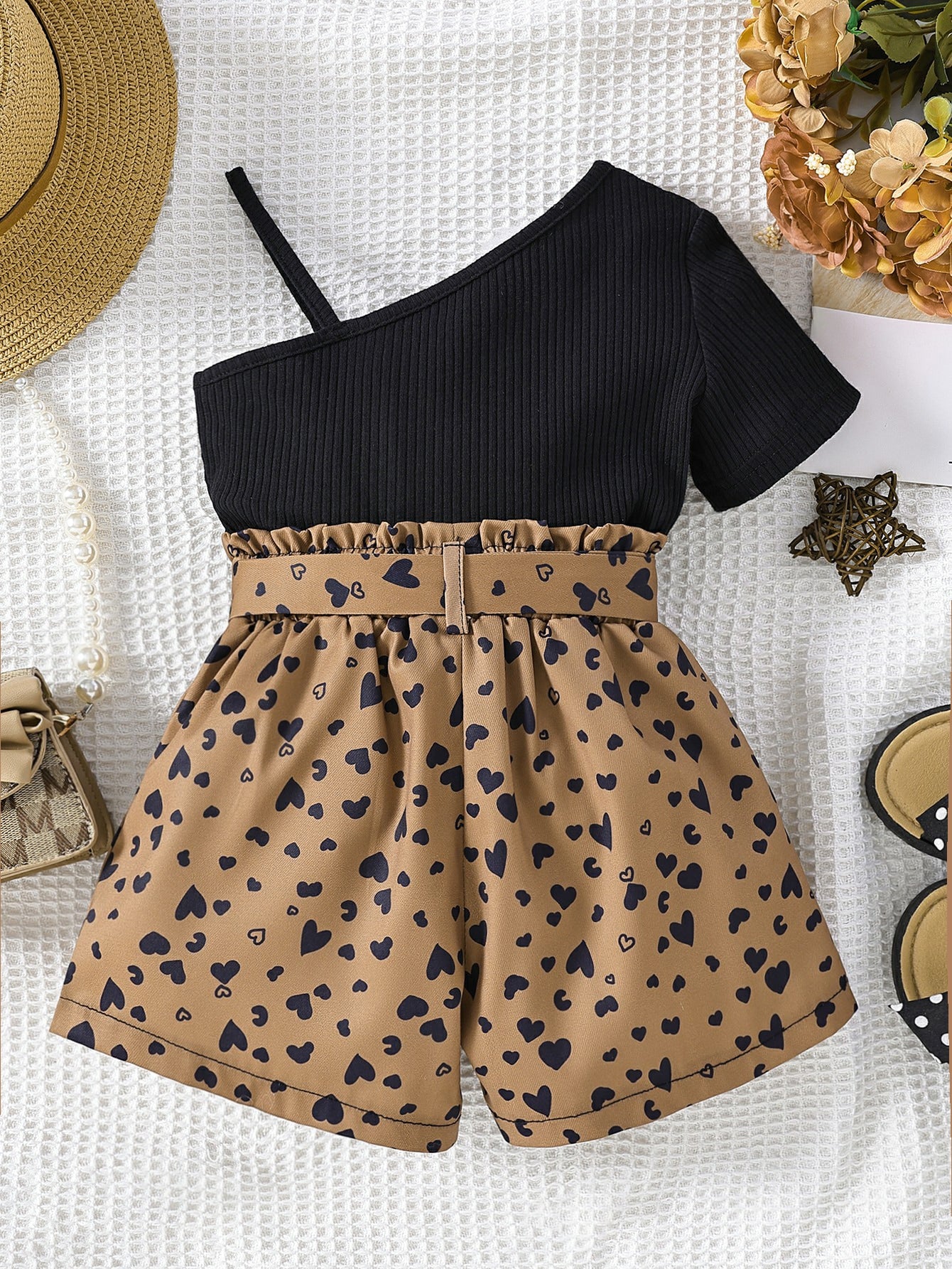 للبنات الصغار ياقة غير متماثل تي شيرت