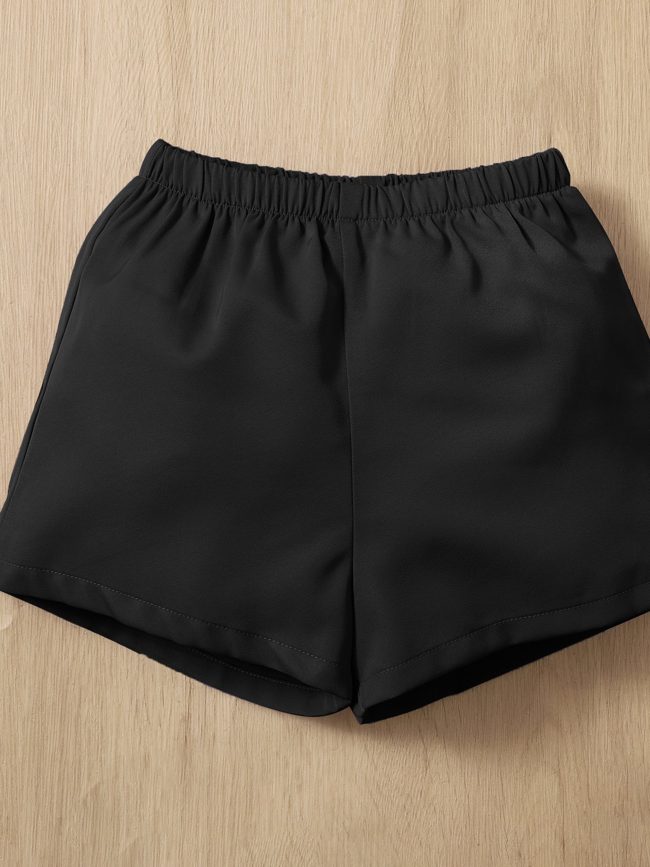 أطقم للأطفال البنات