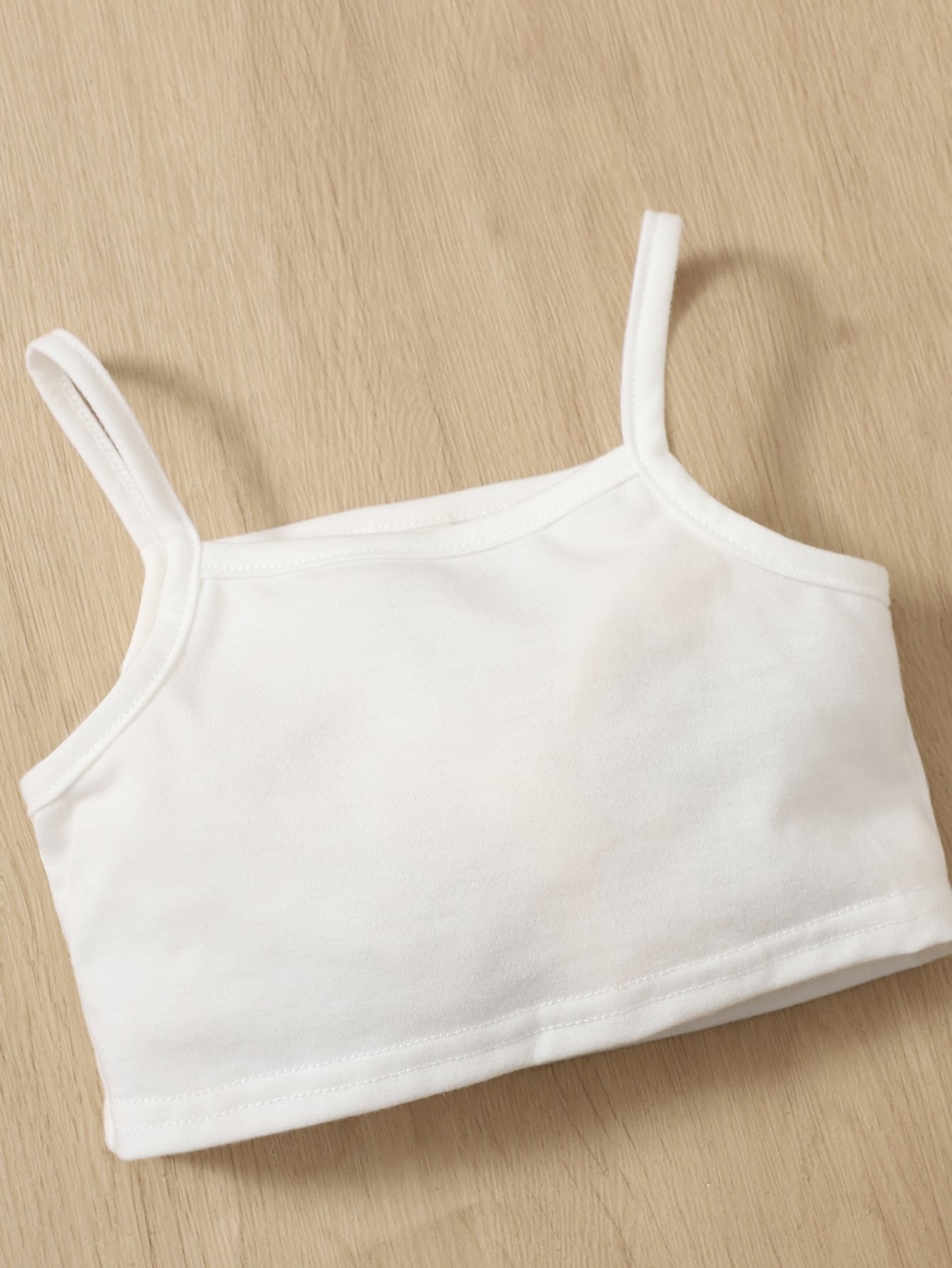 أطقم للأطفال البنات