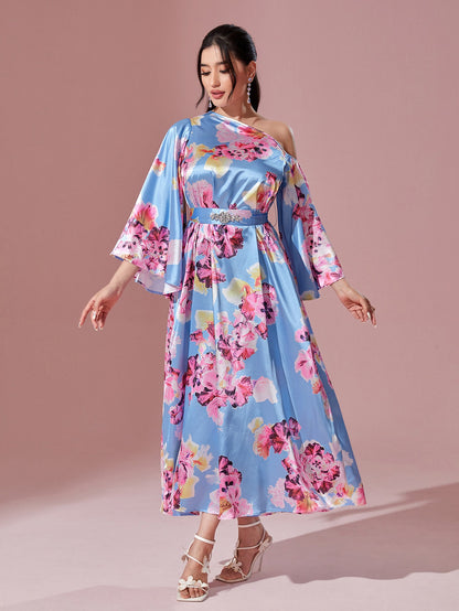 فستان بحزام طباعة الأزهار ياقة غير متماثل