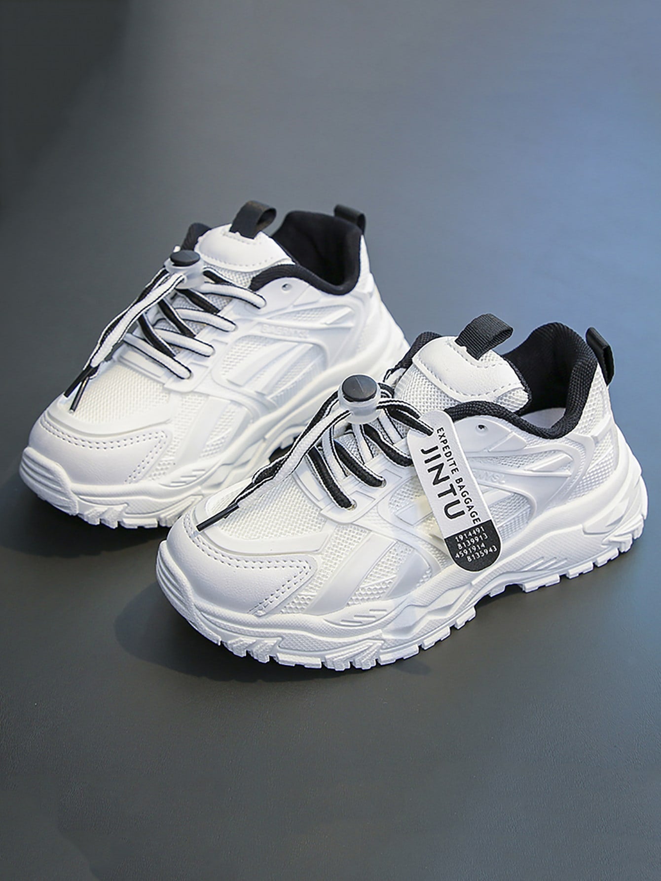 حذاء رياضي برباط امامي مكتنز رياضي خارجي قماش بنات