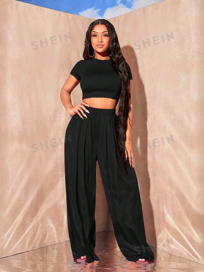 أطقم قطعتين نسائية