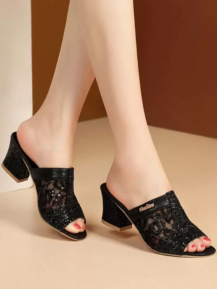 صنادل بكعب عالي