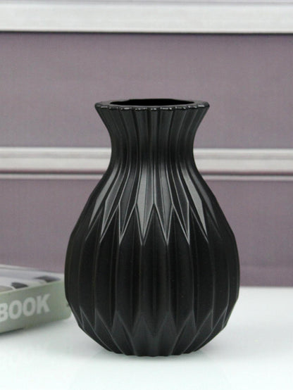 مزهرية بلاستيك زهرة أسلوب الشمال بلاستيك أسود بتصميم هندسي الى منزل قطعة واحدة