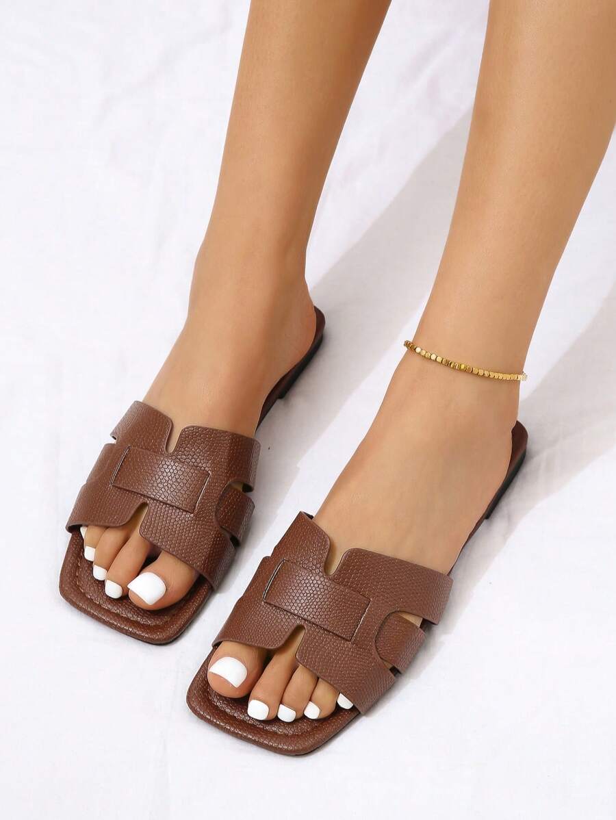 صنادل نسائية