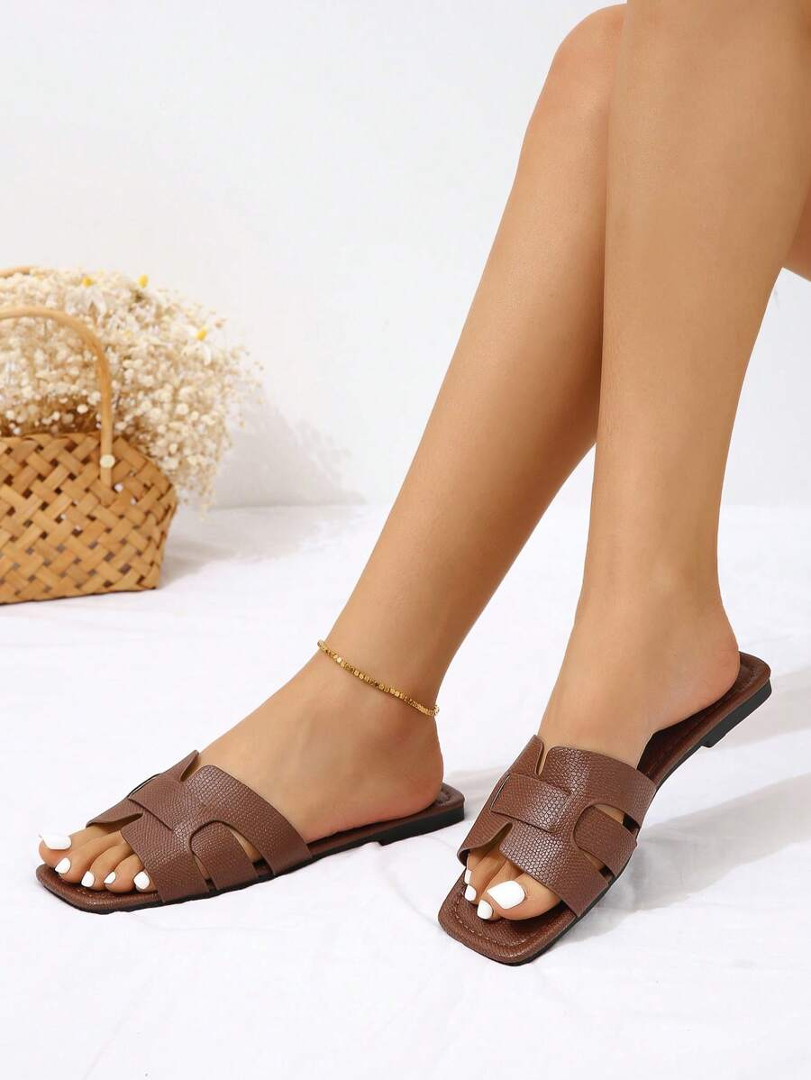 صنادل نسائية