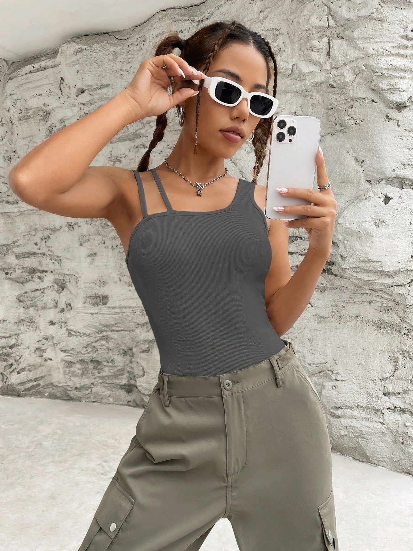 بوديسوت موحدة اللون ياقة غير متماثل محبوك مضلع