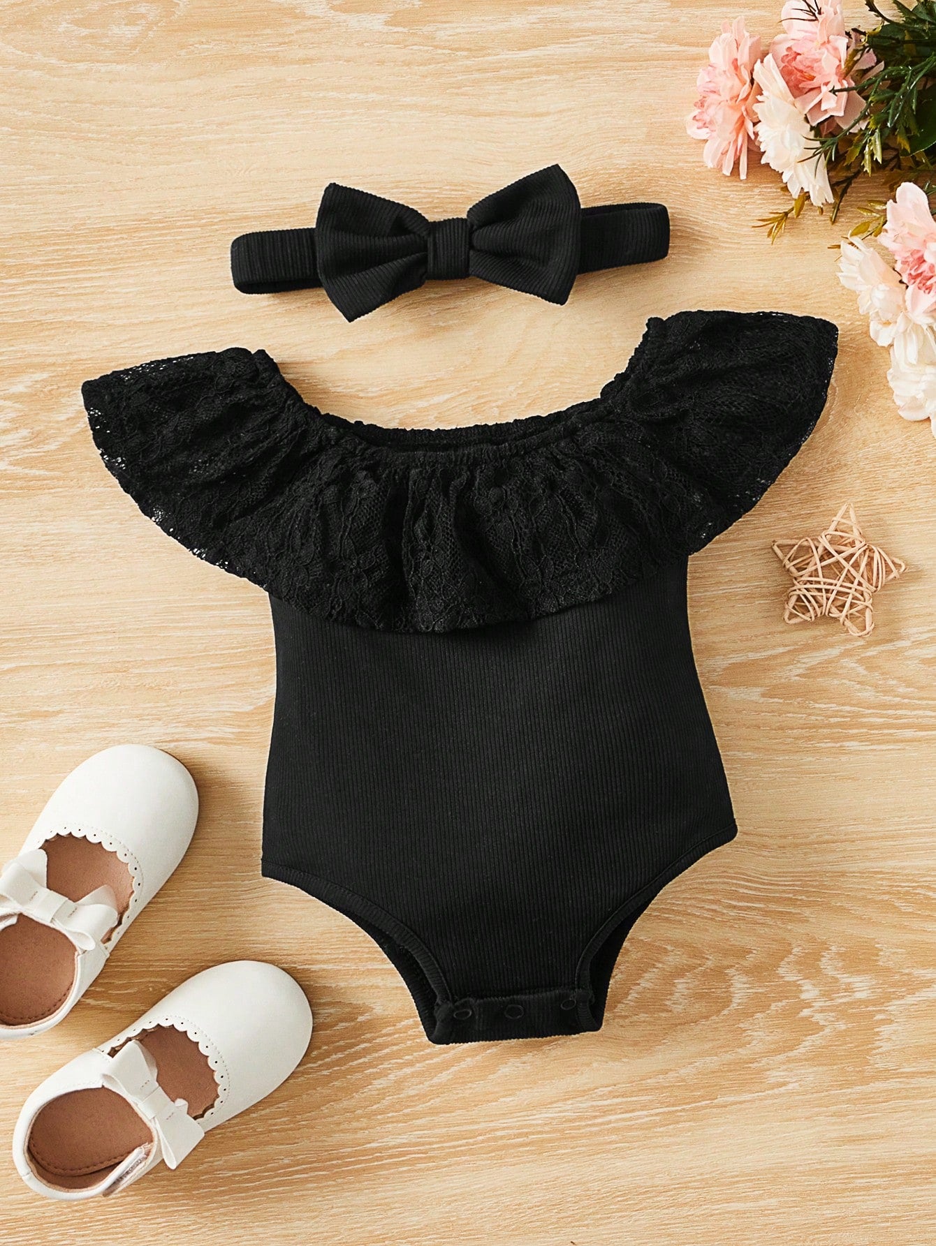 بوديسوت دانتيل متباين اللون مقلم بكشكش مكشوف الكتف للاطفال