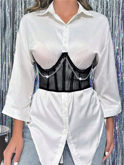 حزام خصر متصل بسلسلة شريط شبكي بدون بلوزة