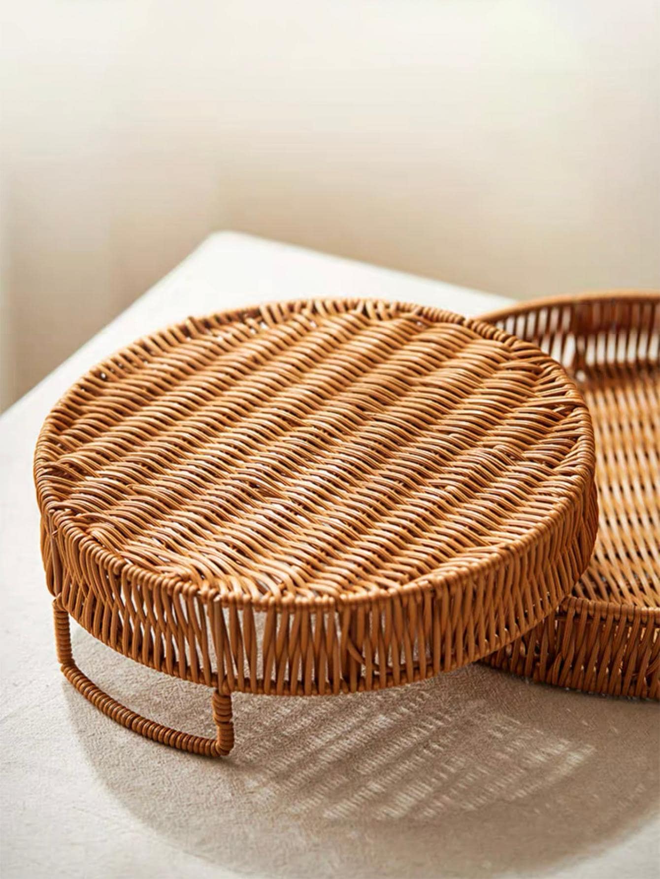 سلة موحد اللون قطعة واحدة