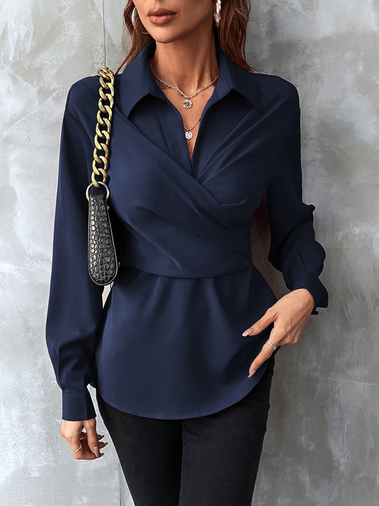 بلوزة موحدة اللون ملتف متقاطع بربطة ظهر