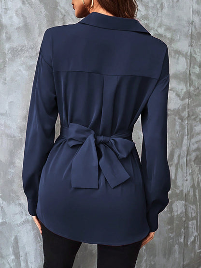 بلوزة موحدة اللون ملتف متقاطع بربطة ظهر