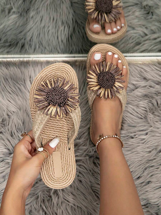 صنادل نسائية